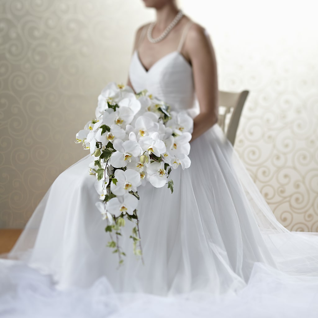 Classic White Bouquet – MARGARITA'S FLOWERS LLC, Pembroke Pines FL