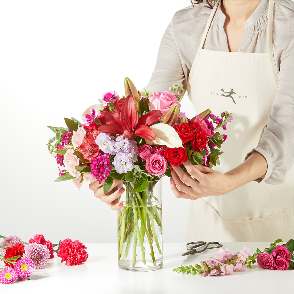 Swooning Over You - A Luxury Florist Original – MARGARITA'S FLOWERS LLC, Pembroke Pines FL