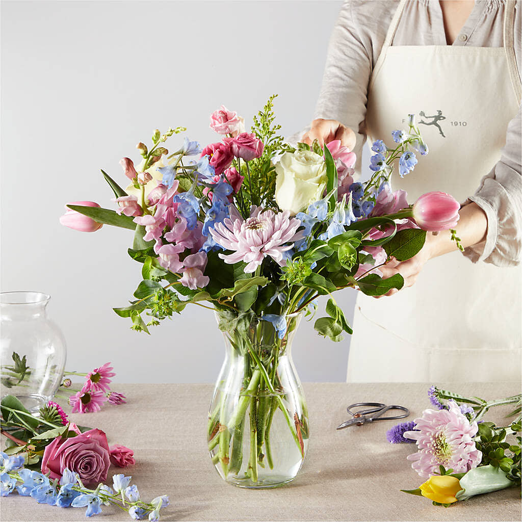 Pastel Tradition - A Florist Original – MARGARITA'S FLOWERS LLC, Pembroke Pines FL