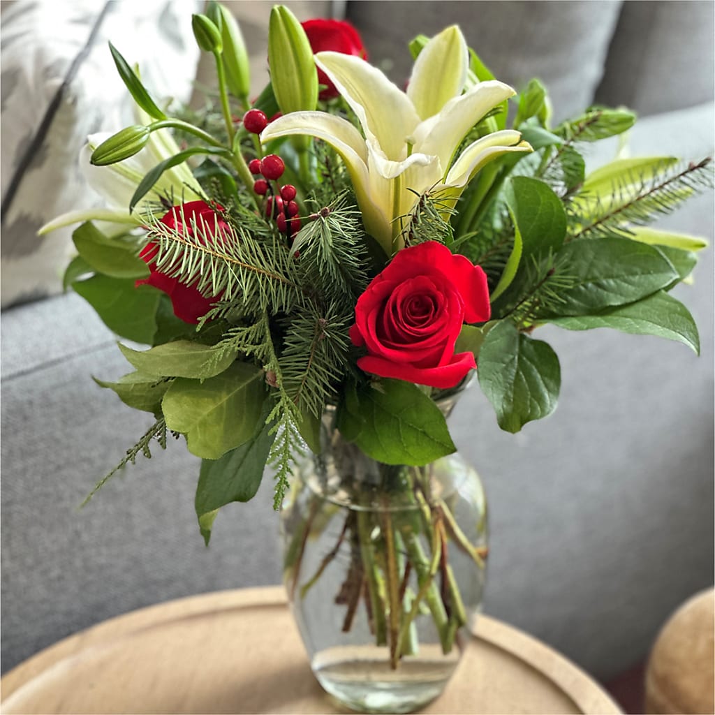 Sparkling Snowflakes Bouquet – MARGARITA'S FLOWERS LLC, Pembroke Pines FL